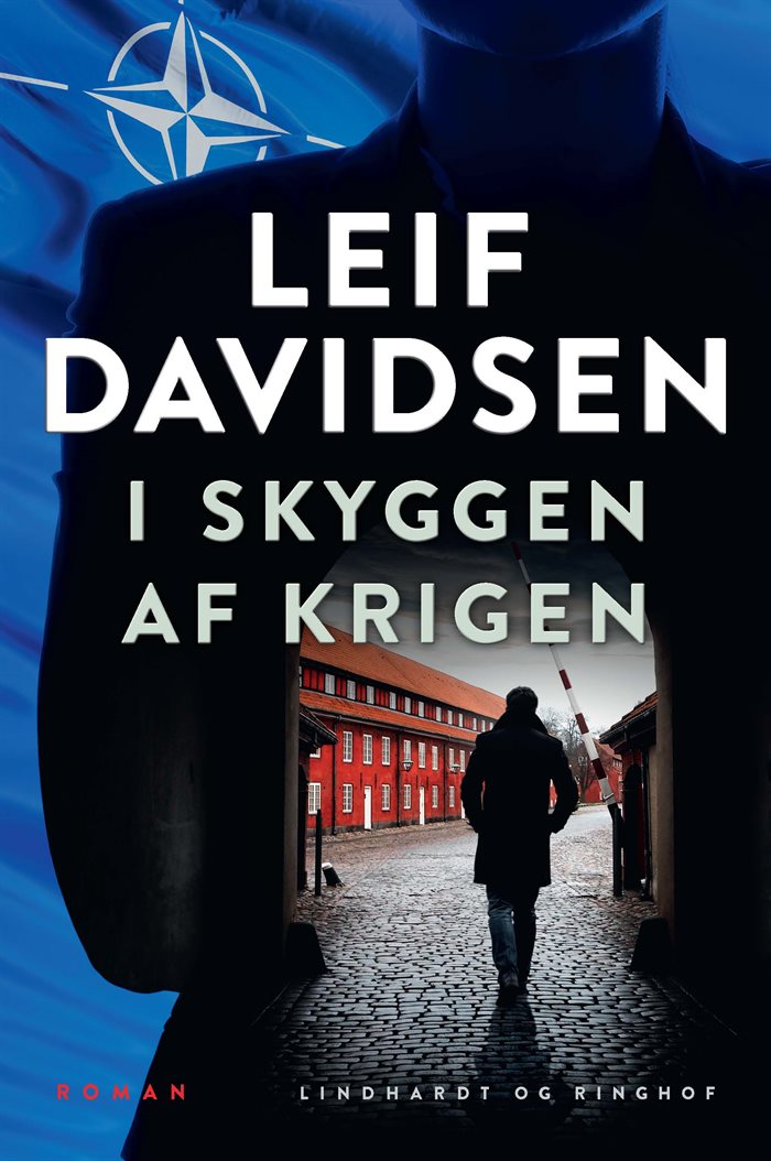 I skyggen af krigen af Leif Davidsen